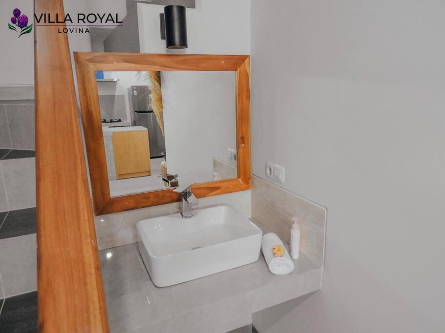 Villa Royal Singaraja  Exterior photo